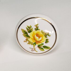 Puxador em porcelana flor amarela