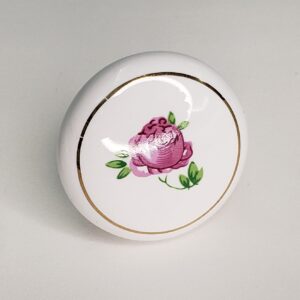 Puxador em porcelana com rosa
