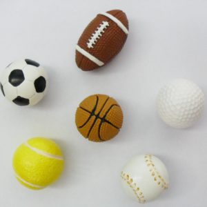 Puxador bolas esportivas em resina.
