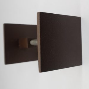 Puxador quadrado em aço corten