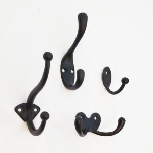 Cabide Simples Preto Fosco
