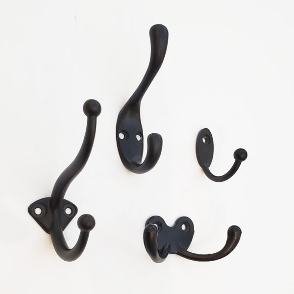 Cabide Simples Preto Fosco